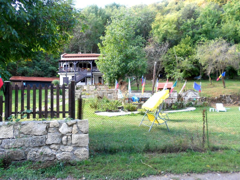 Milkovata Guest House Koshov Extérieur photo